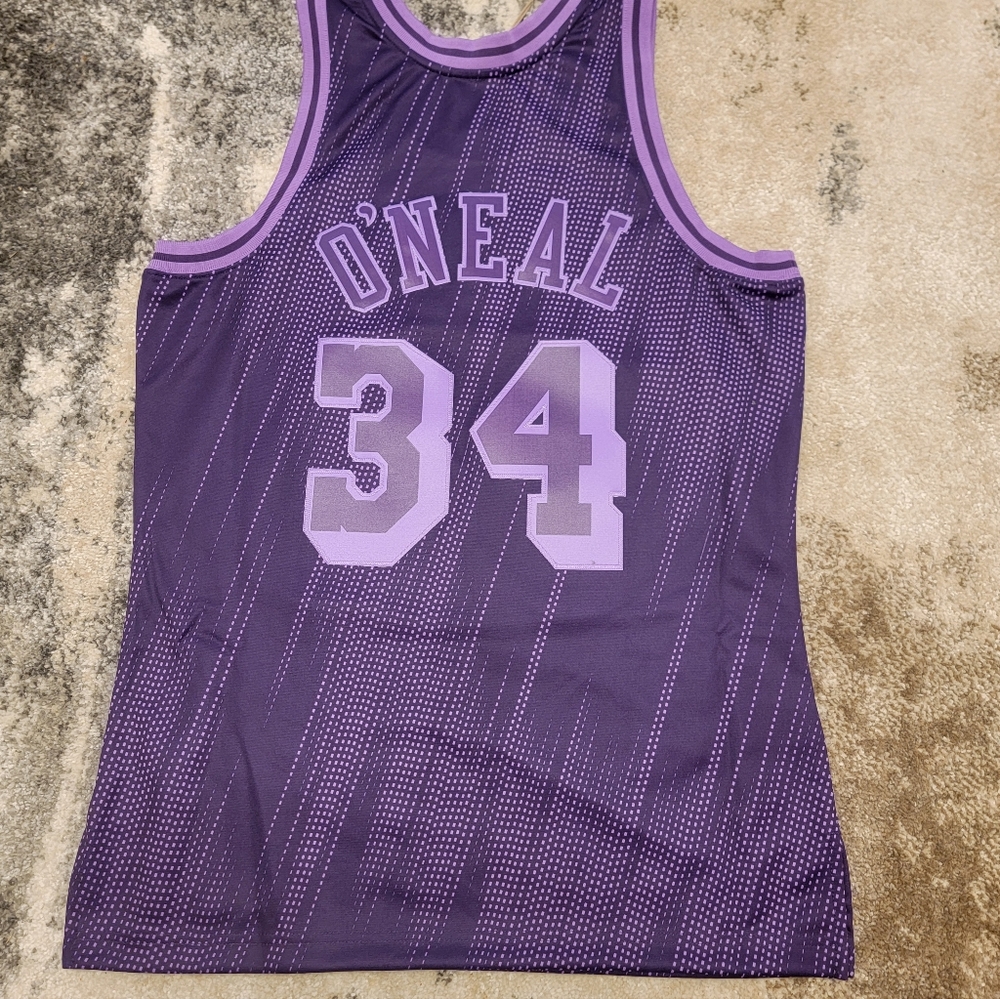 Shaquille O'Neal Lakers Mitchell & Ness Monochrome 96-97 Swingman Jersey Sz M - Picture 9 of 13